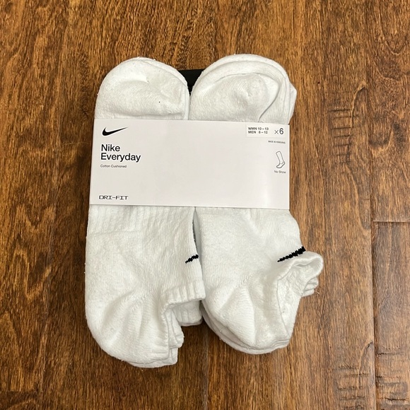 Nike Other - Nike Everyday No Show Cotton Cushioned Socks 6 Pack